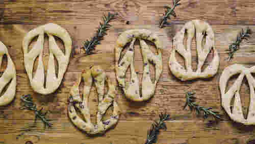 【連載】BOUL'ANGE × キナリノ「パンのある暮らし」
 vol.5 おうちで焼ける南仏のパン